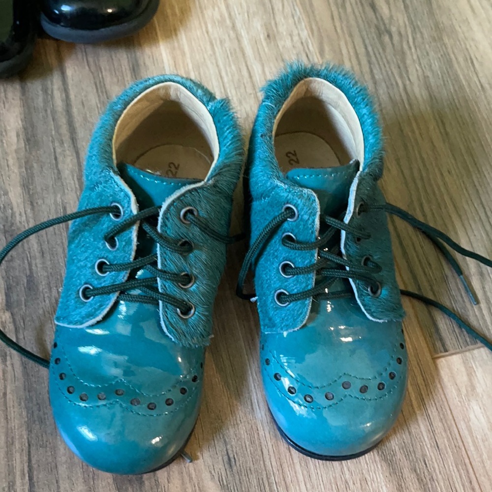 Toddler (4 season) boots , natural leather